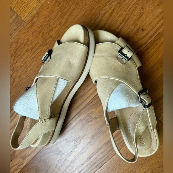 BUSSOLA Real Leather open toe sandals - Picture 10 of 11